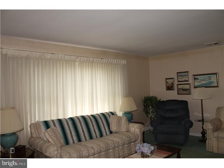 168 New Galena Road Line Lexington, PA 18932 - Photo 8 of 21 Living Room