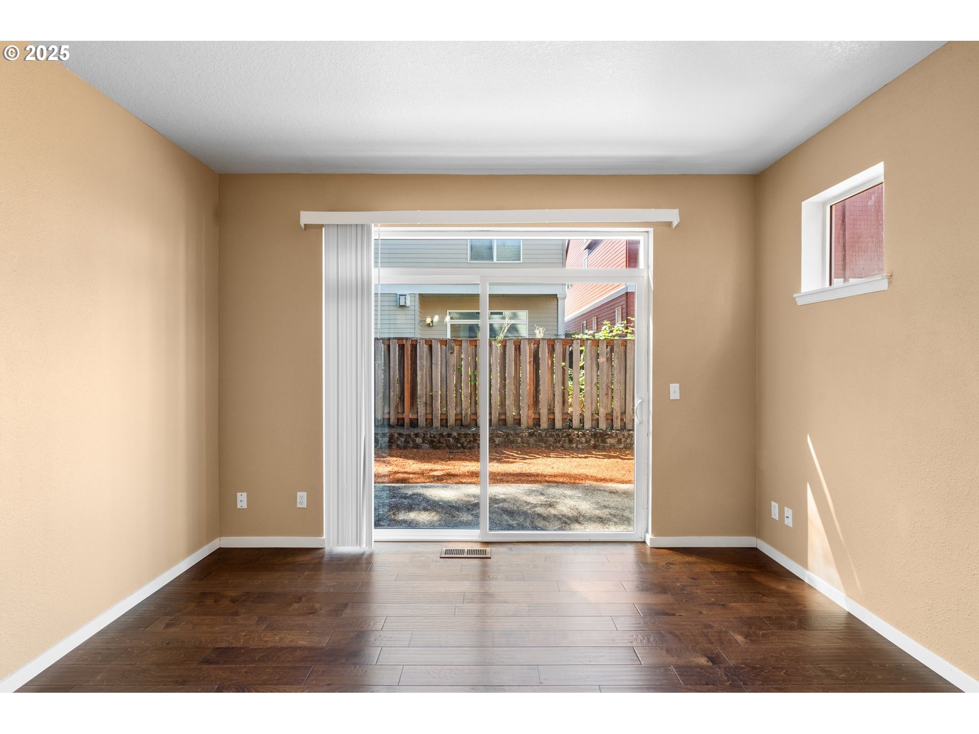 20478 Southwest Ravenswood Street Beaverton, OR 97078 - Photo 19 of 48