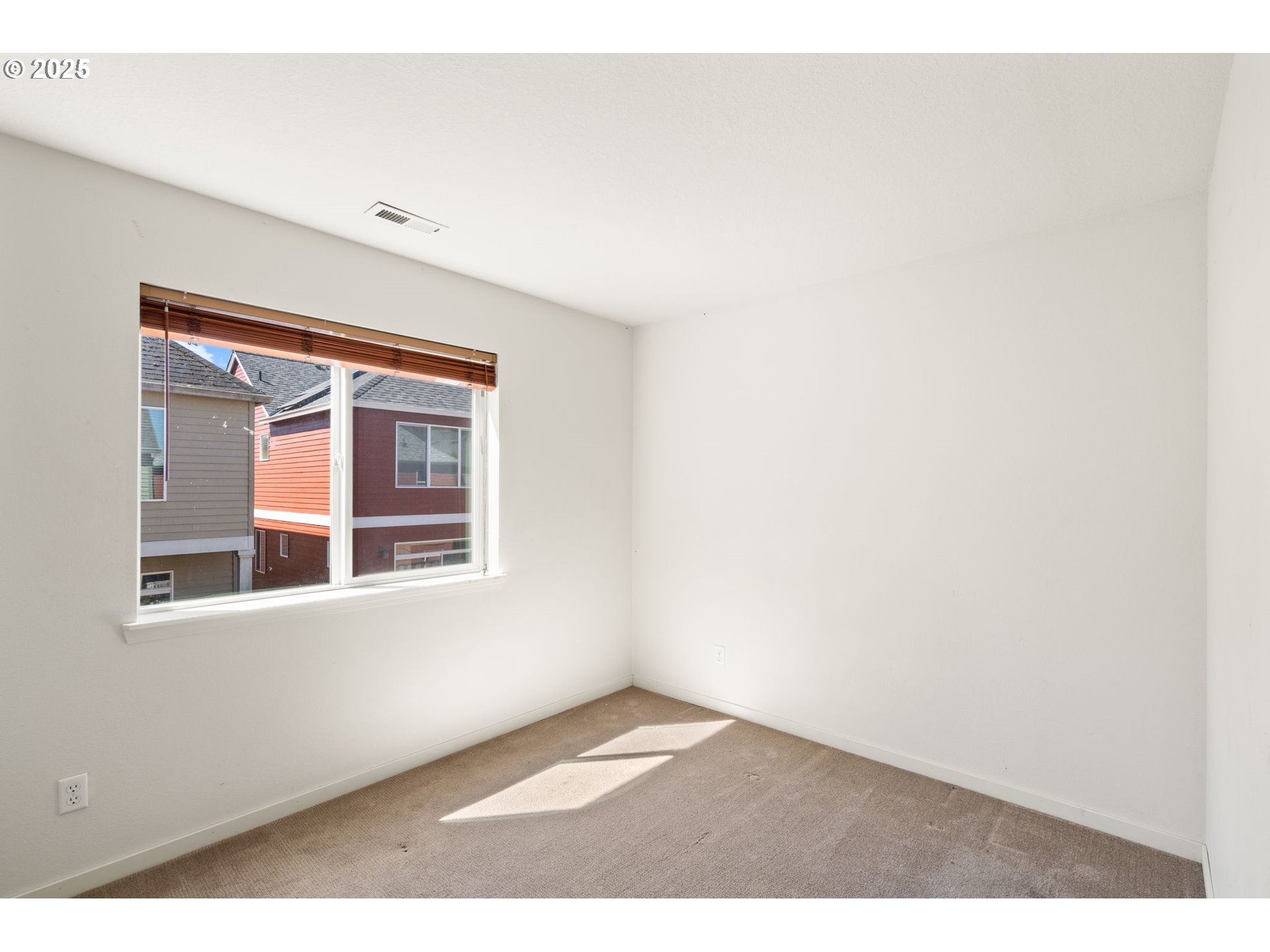 20478 Southwest Ravenswood Street Beaverton, OR 97078 - Photo 36 of 48