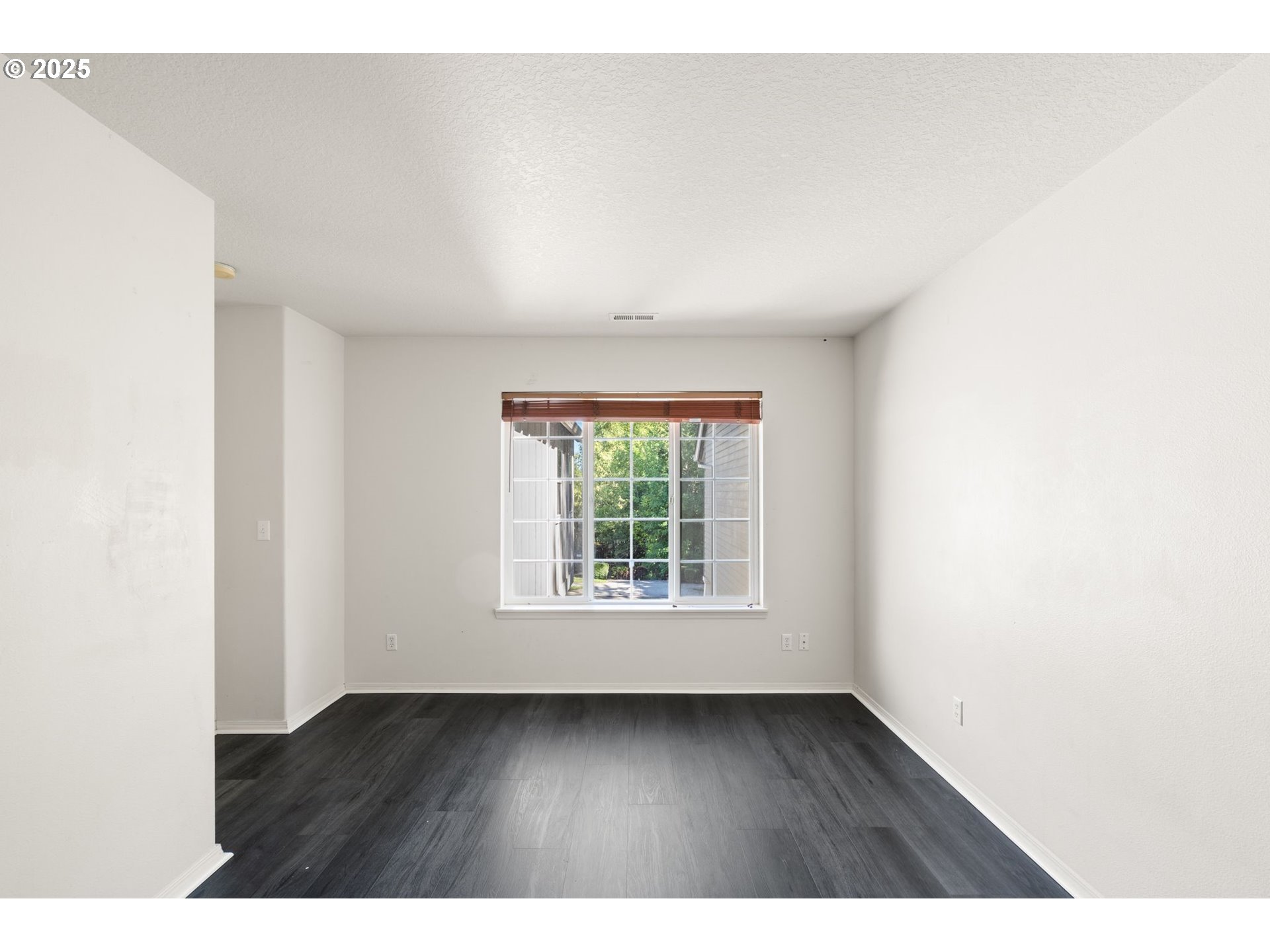 20478 Southwest Ravenswood Street Beaverton, OR 97078 - Photo 40 of 48