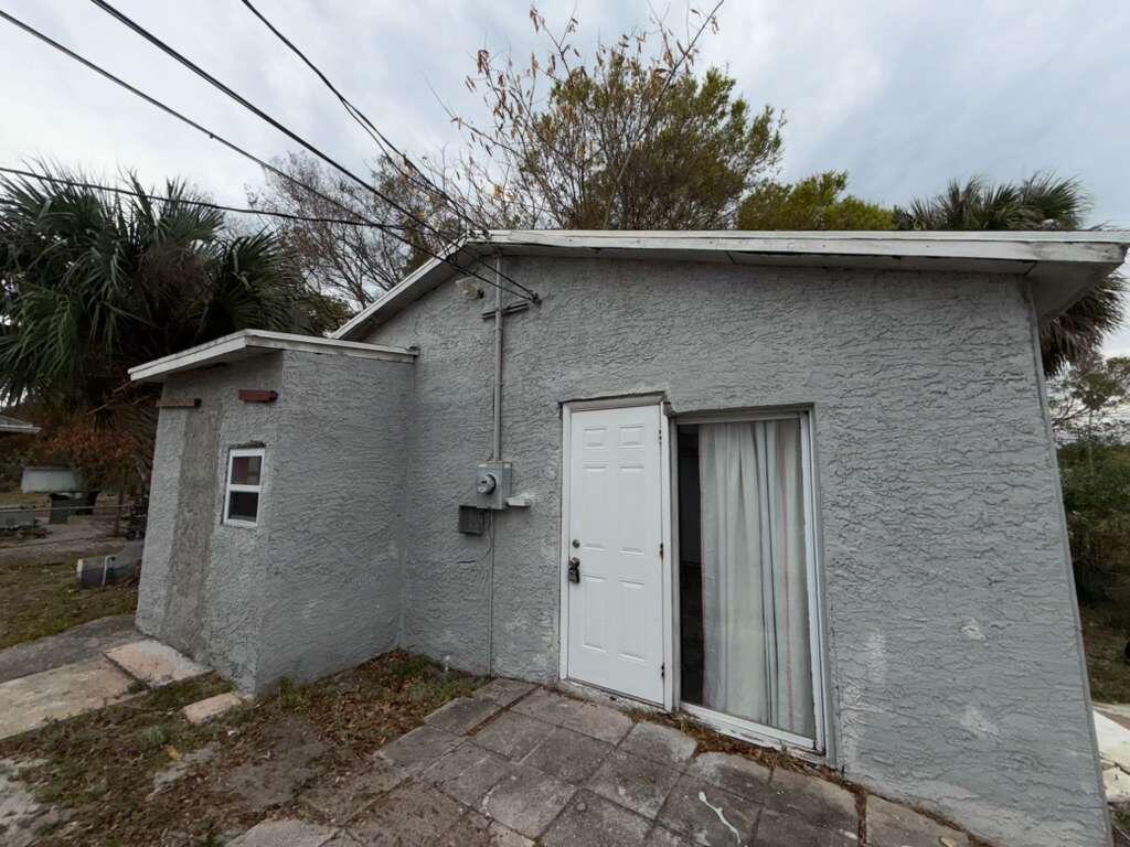 701 North 9th Street, Unit B Fort Pierce, FL 34950 - Photo 1 of 11 Front of the House