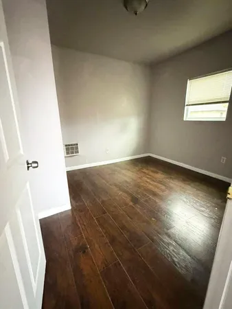 $1,450 | 701 North 9th Street, Unit B, Fort Pierce, FL 34950