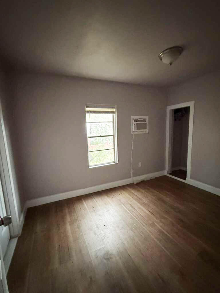 701 North 9th Street, Unit B Fort Pierce, FL 34950 - Photo 3 of 11 701 N 9 - 5