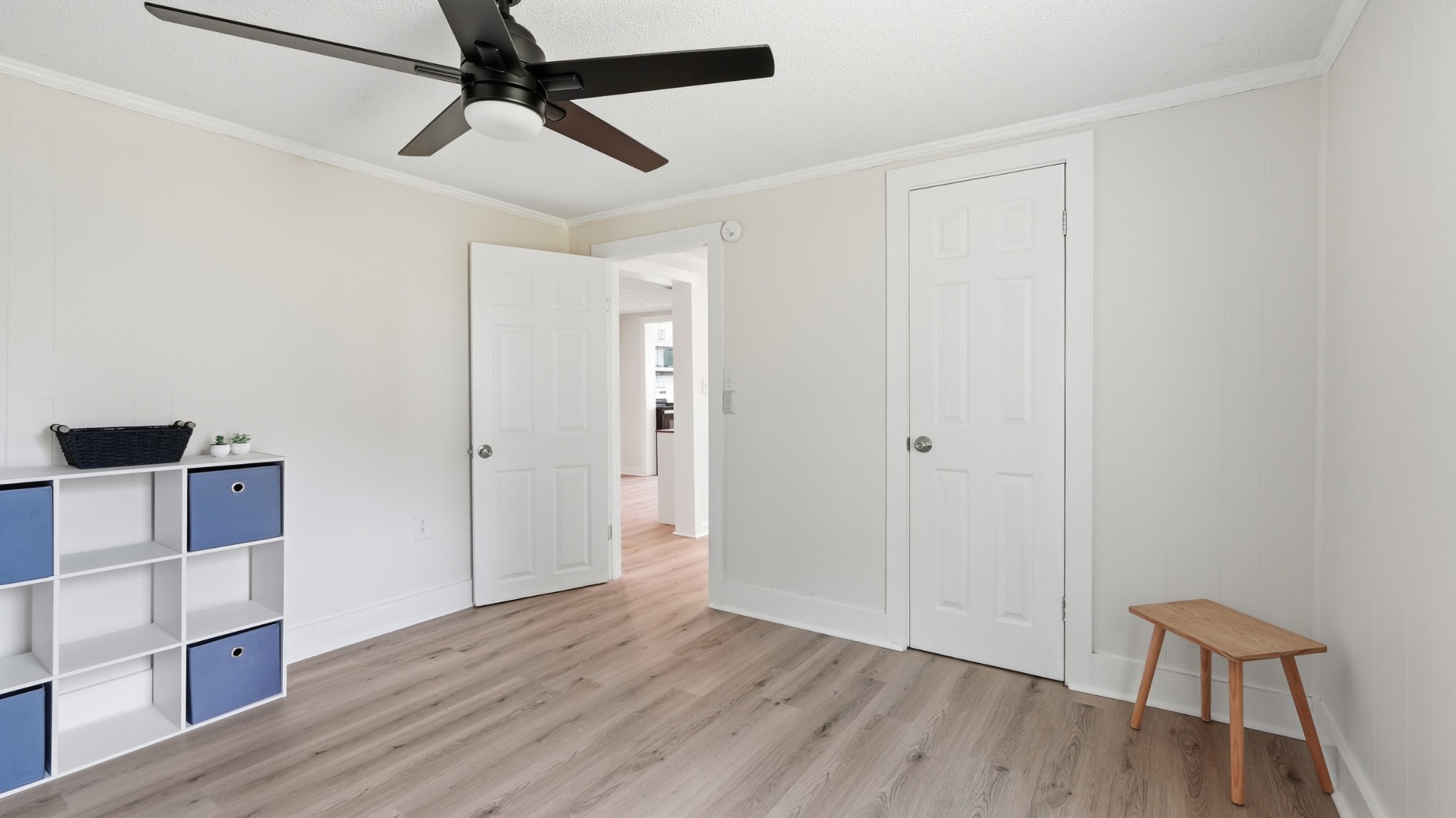 469 Fred Cooper Road McMinnville, TN 37110 - Photo 31 of 46 a view of empty room with wooden floor