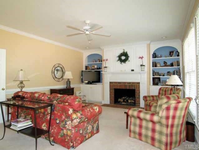 9117 Storrington Way Raleigh, NC 27615 - Photo 5 of 12 Lovely Family Room