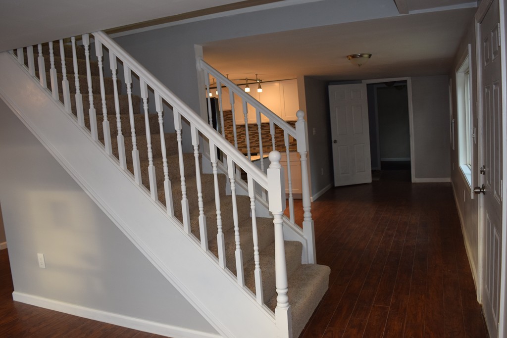 55 Groton Street Springfield, MA 01129 - Photo 8 of 18