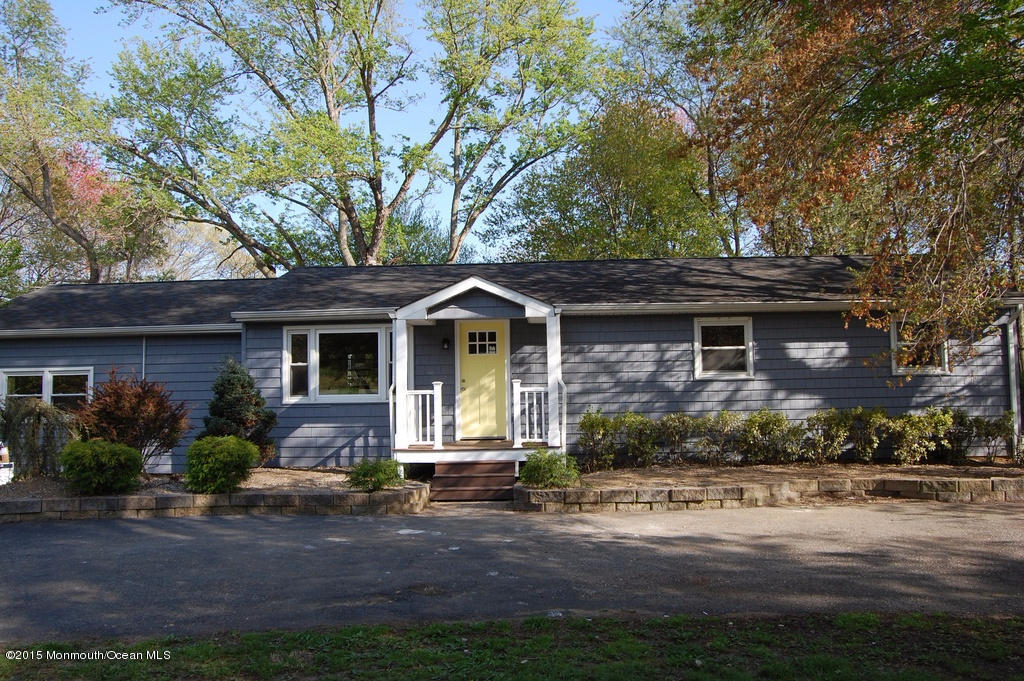 429 Gordons Corner Road Manalapan, NJ 07726 - Photo 1 of 26 Main picture