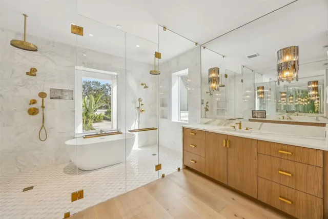 a view of a house with swimming pool and yard