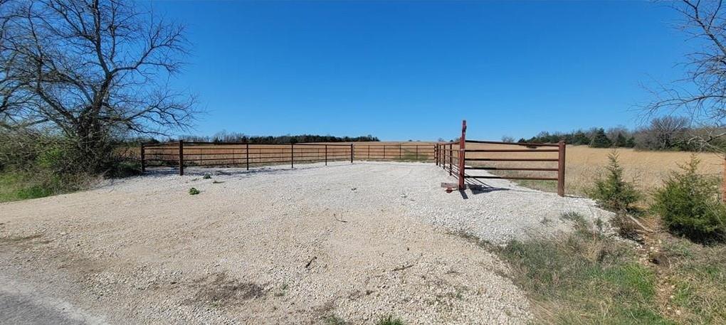 3528 West Virginia Road Kincaid, KS 66039 - Photo 3 of 61