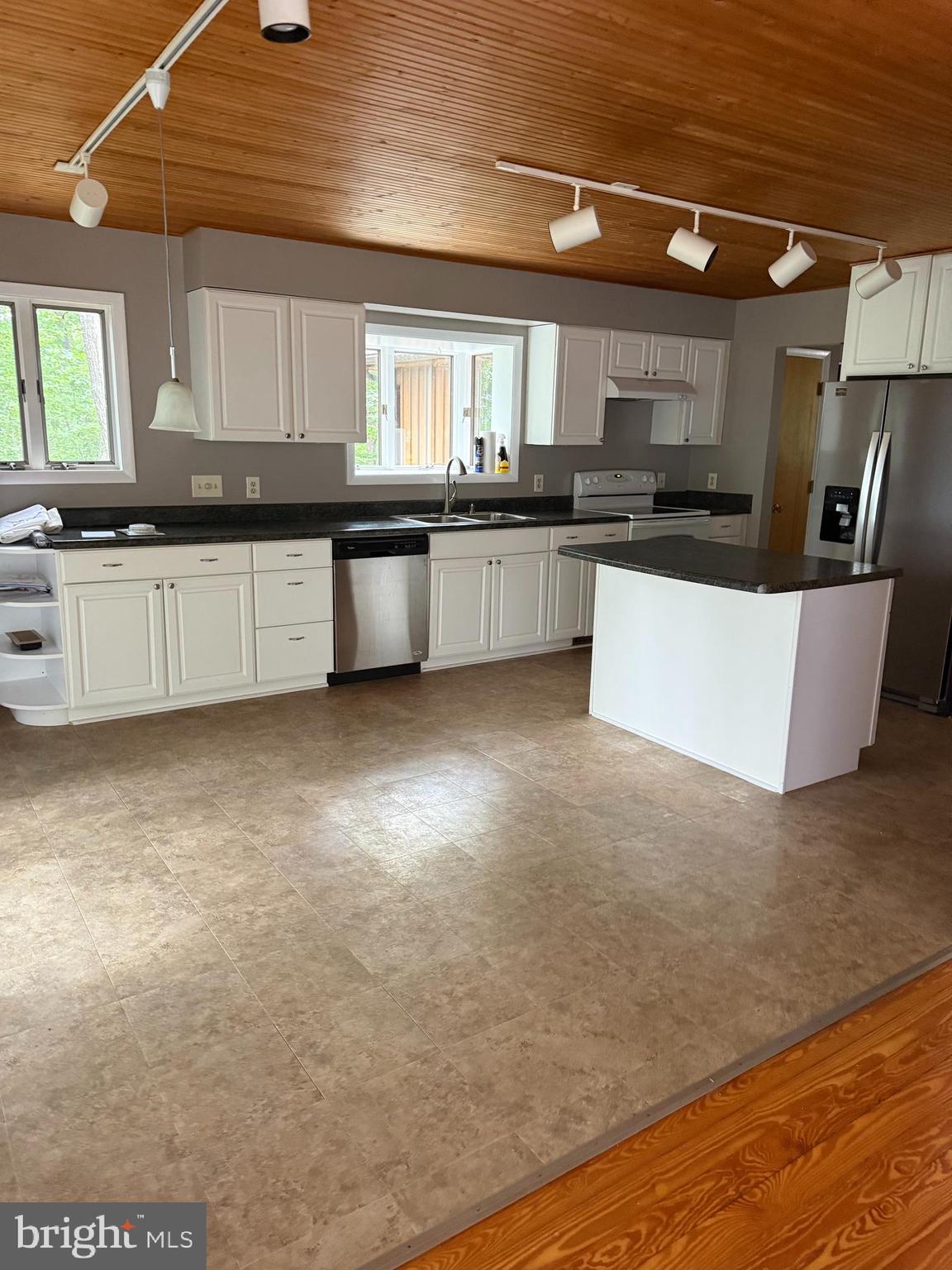 5185 Ridge Road Somerset, VA 22972 - Photo 6 of 17 Kitchen view