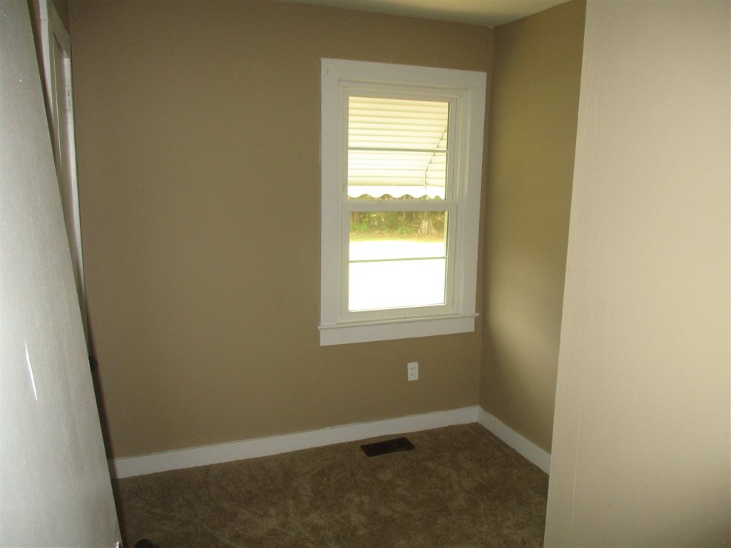 221 Stephens Road Pickens, SC 29671 - Photo 14 of 21