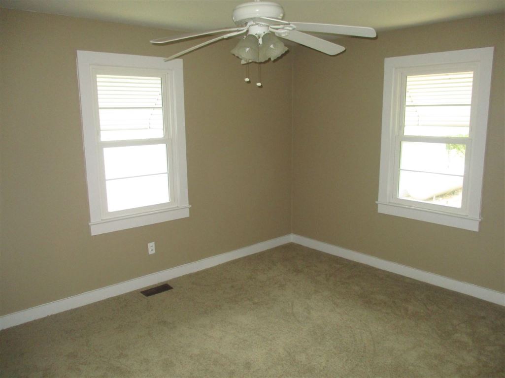 221 Stephens Road Pickens, SC 29671 - Photo 16 of 21