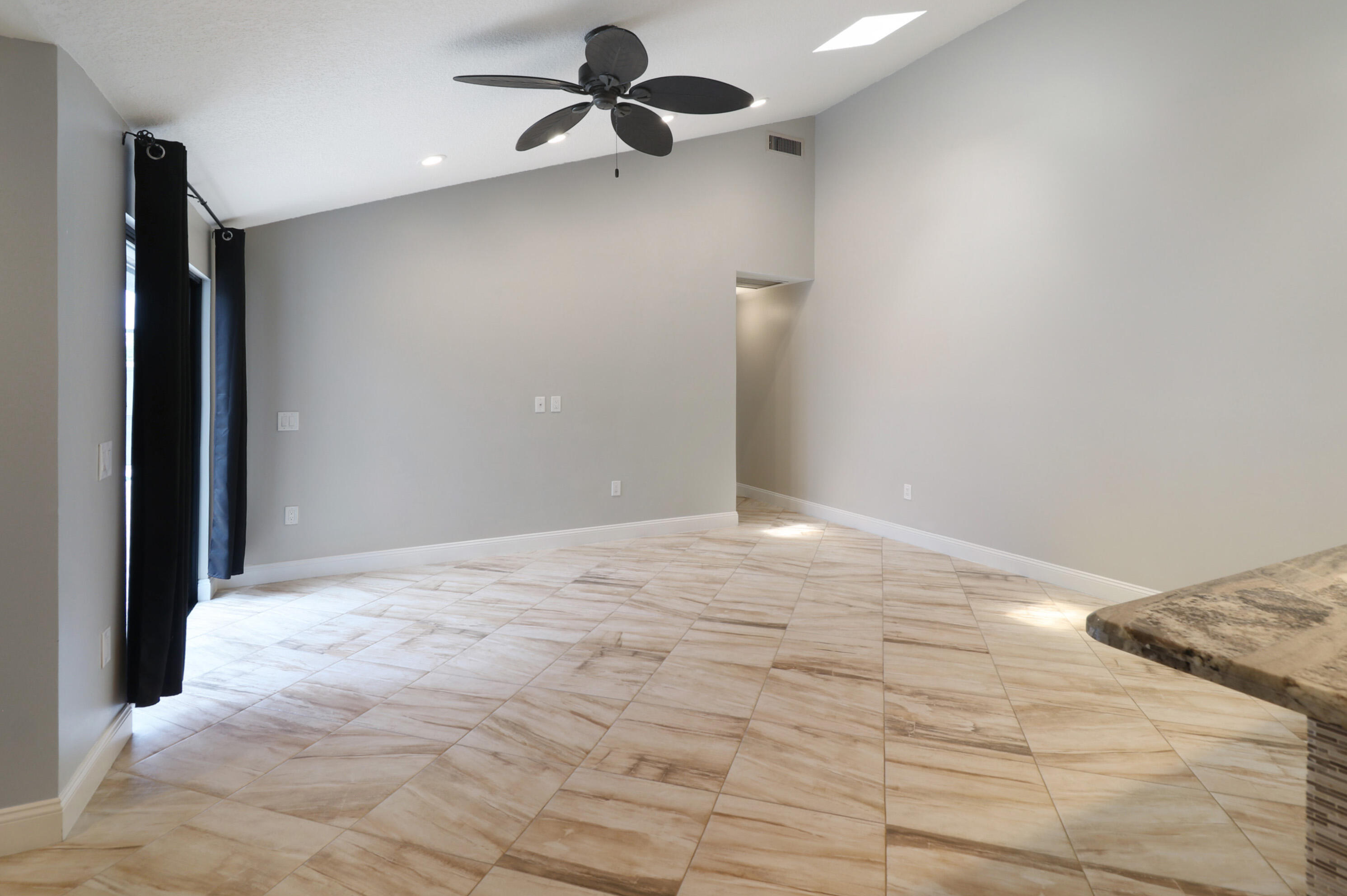 9713 Boca Gardens Parkway, Unit D Boca Raton, FL 33496 - Photo 5 of 21 a1IMG_7427