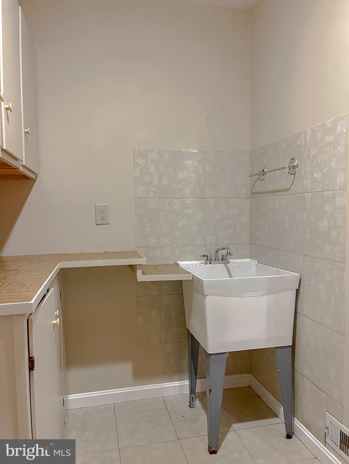 17727 St Inigoes Road St. Inigoes, MD 20684 - Photo 54 of 81 Utility Pantry w/ deep sink