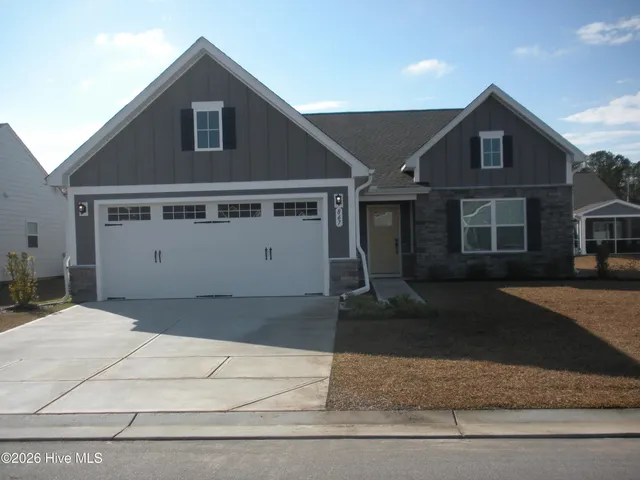$2,300 | 867 Ashlar Circle, Leland, NC 28451