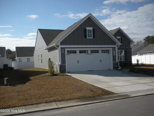 $2,300 | 867 Ashlar Circle, Leland, NC 28451