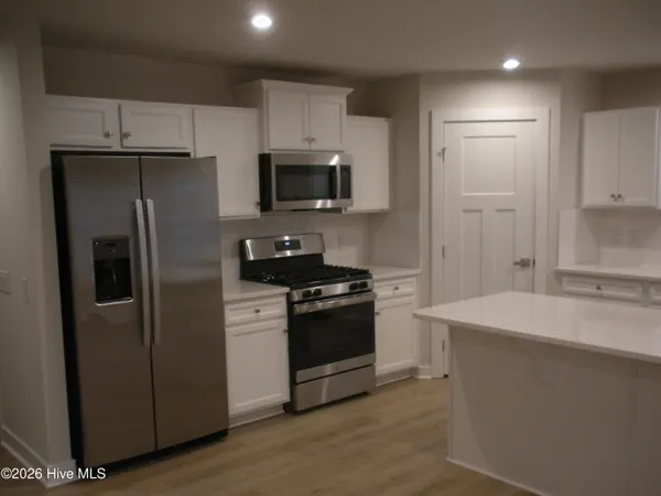 $2,300 | 867 Ashlar Circle, Leland, NC 28451