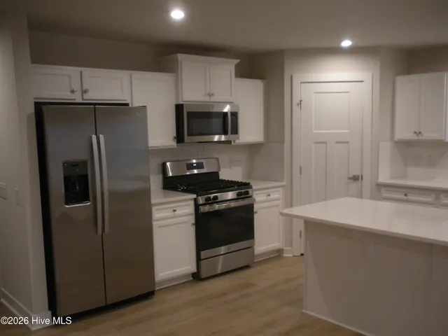 $2,300 | 867 Ashlar Circle, Leland, NC 28451