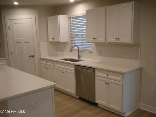 $2,300 | 867 Ashlar Circle, Leland, NC 28451