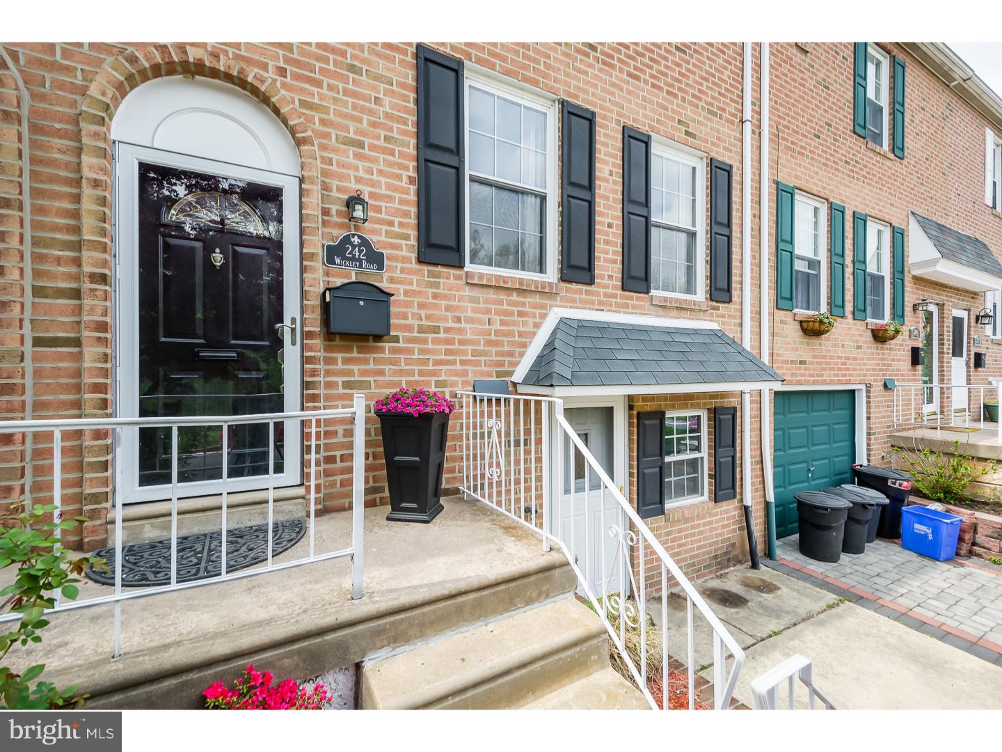 242 Wickley Road Philadelphia, PA 19154 - Photo 1 of 16 Exterior