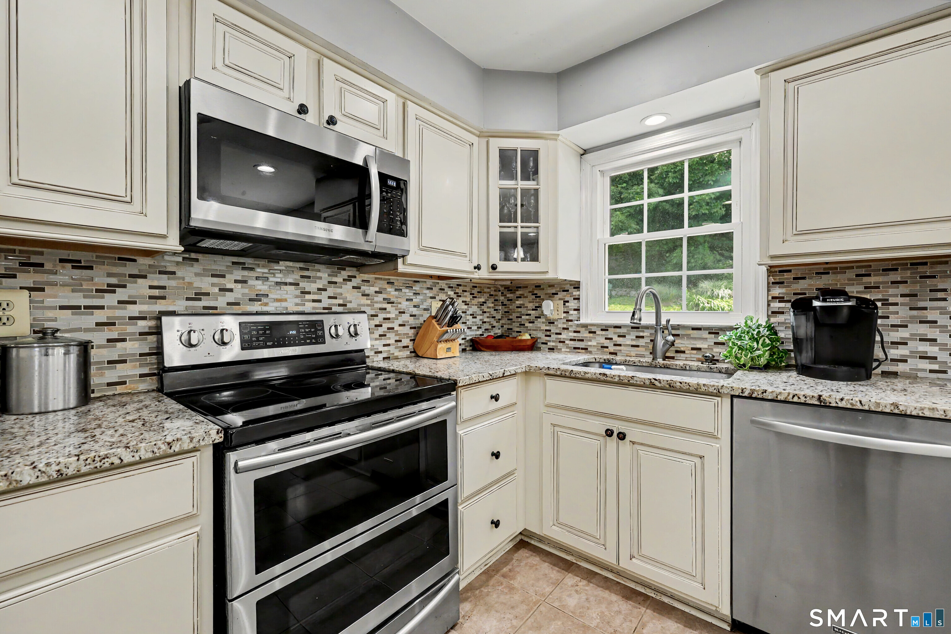 29 Pleasant View Road New Milford, CT 06776 - Photo 9 of 40 Nicely updated kitchen
