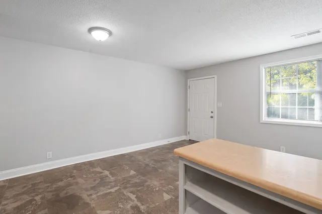 $795 | 331 Randell Drive, Unit E, Clarksville, TN 37042