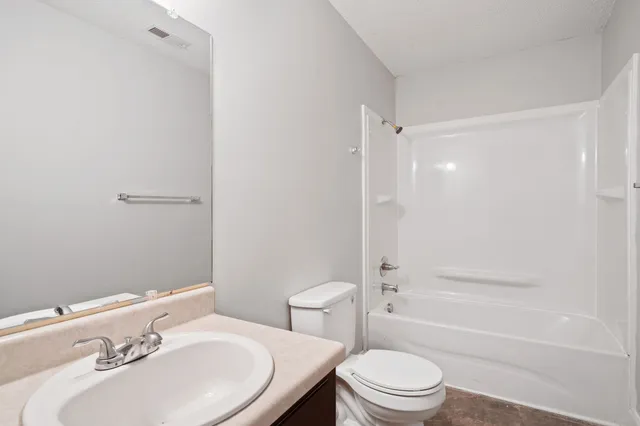 $795 | 331 Randell Drive, Unit E, Clarksville, TN 37042