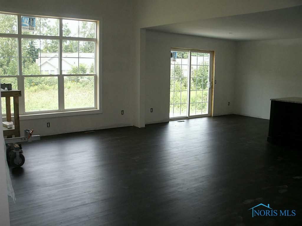 8018 Quarry Road Maumee, OH 43537 - Photo 7 of 17 Eat In Kitchen.