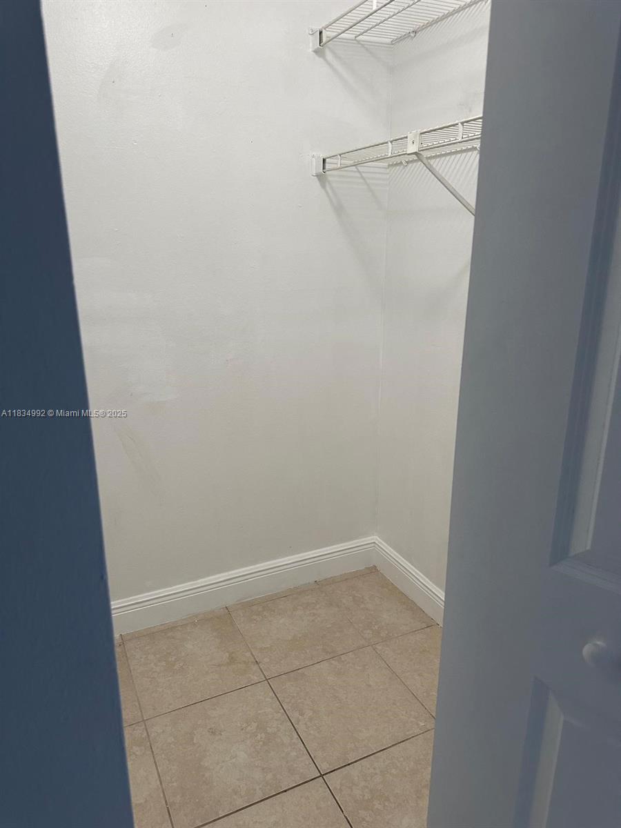 West End Miami, FL 33193 - Photo 10 of 17