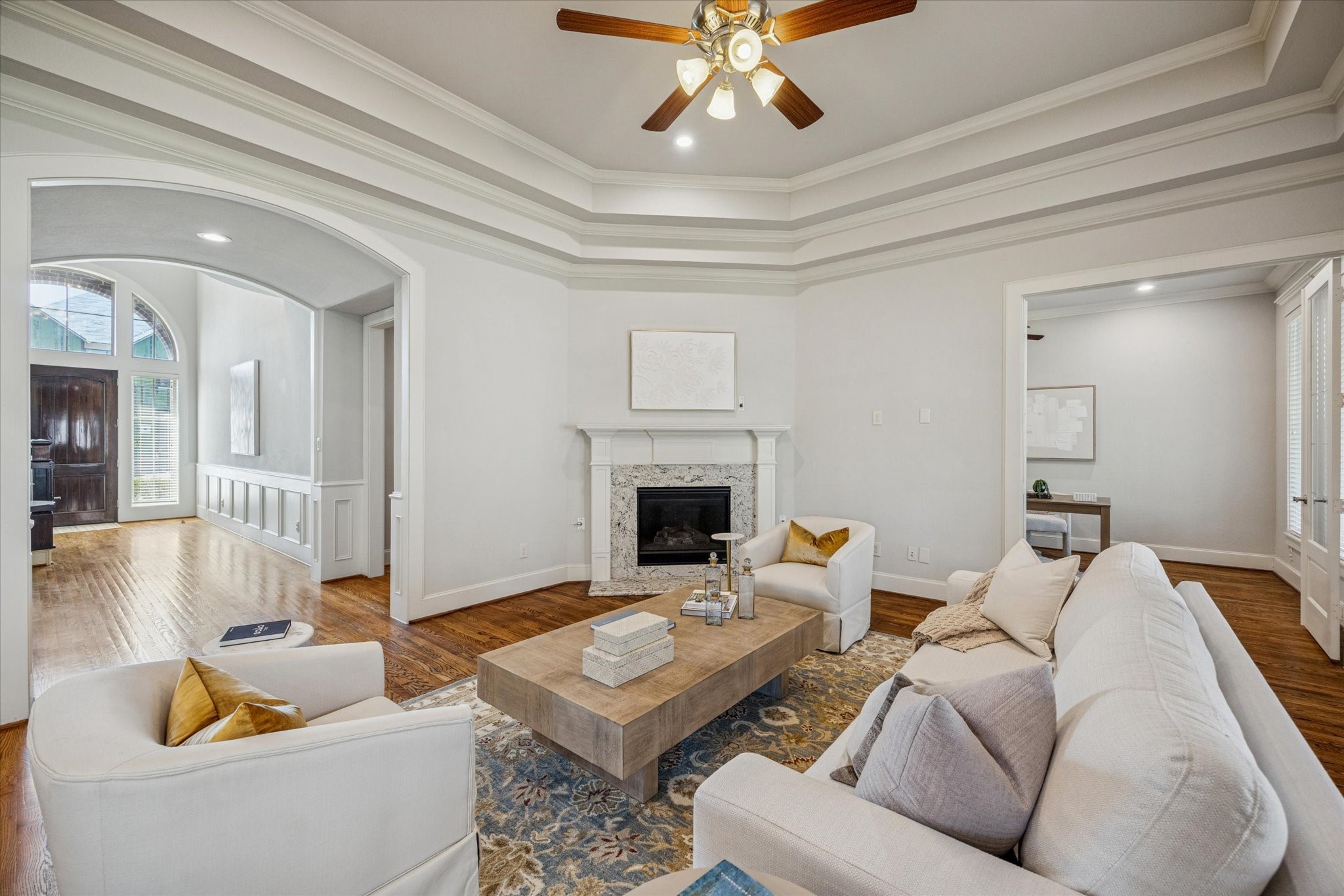 1802 Wakefield Drive Houston, TX 77018 - Photo 14 of 47 Spacious living room designed for comfortable everyday living and effortless entertaining.