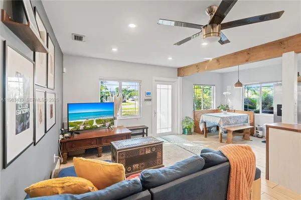 $3,400 | 2447 Wilson Street, Hollywood, FL 33020