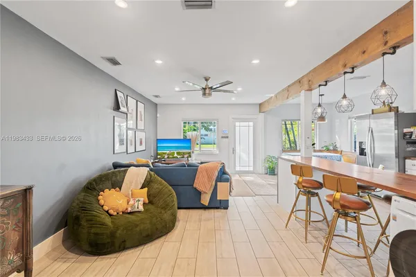 $3,400 | 2447 Wilson Street, Hollywood, FL 33020
