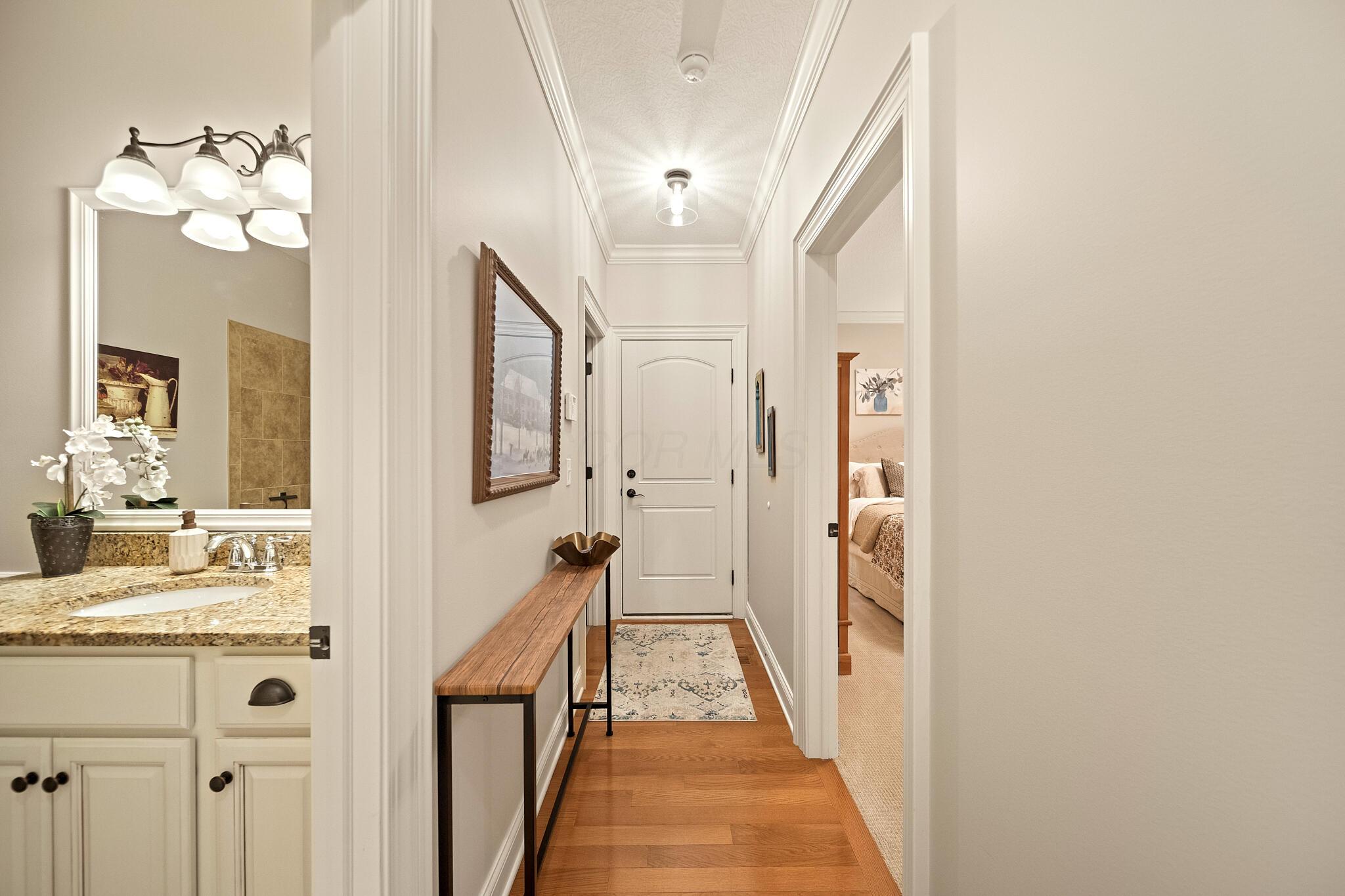 5482 Slater Ridge Westerville, OH 43082 - Photo 24 of 50 hallway