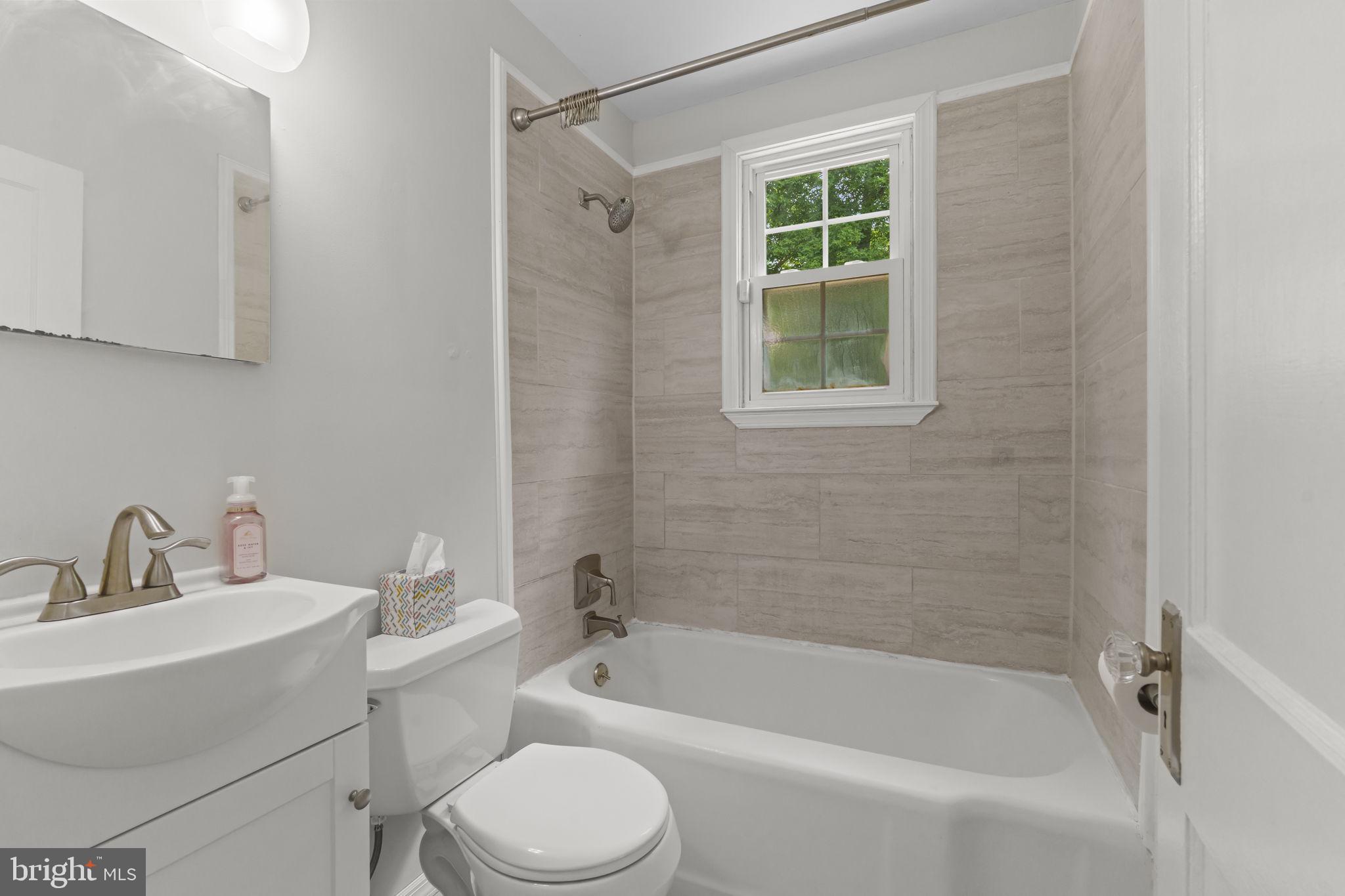 64 Edison Road Cherry Hill, NJ 08034 - Photo 20 of 34