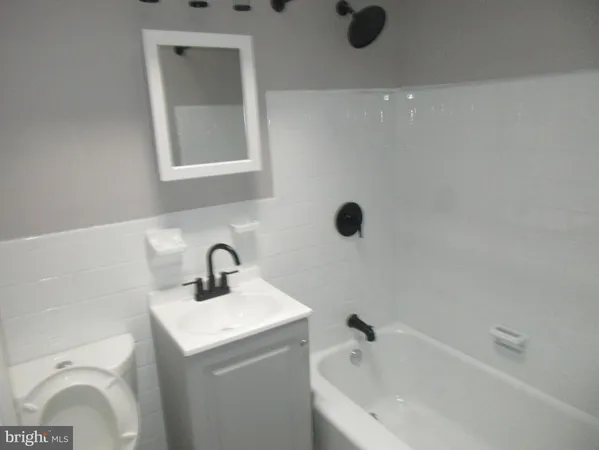 $1,100 | 2613 Fairview Avenue, Baltimore, MD 21215
