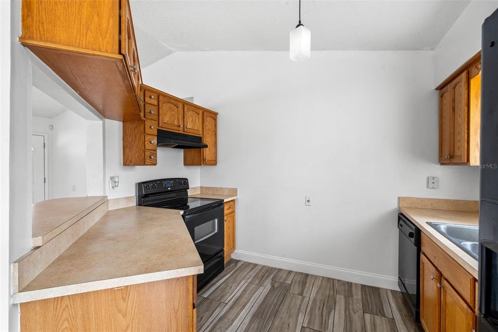 408 Australian Road Northwest Palm Bay, FL 32907 - Photo 7 of 23