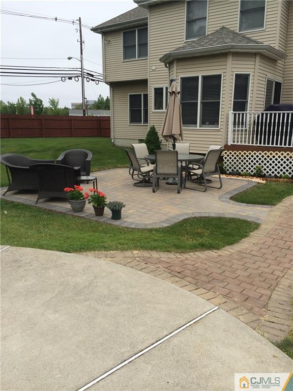 102 Autumn Road Old Bridge, NJ 07747 - Photo 2 of 24 Gallery Image 2