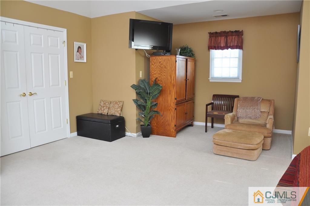 102 Autumn Road Old Bridge, NJ 07747 - Photo 14 of 24 Gallery Image 14