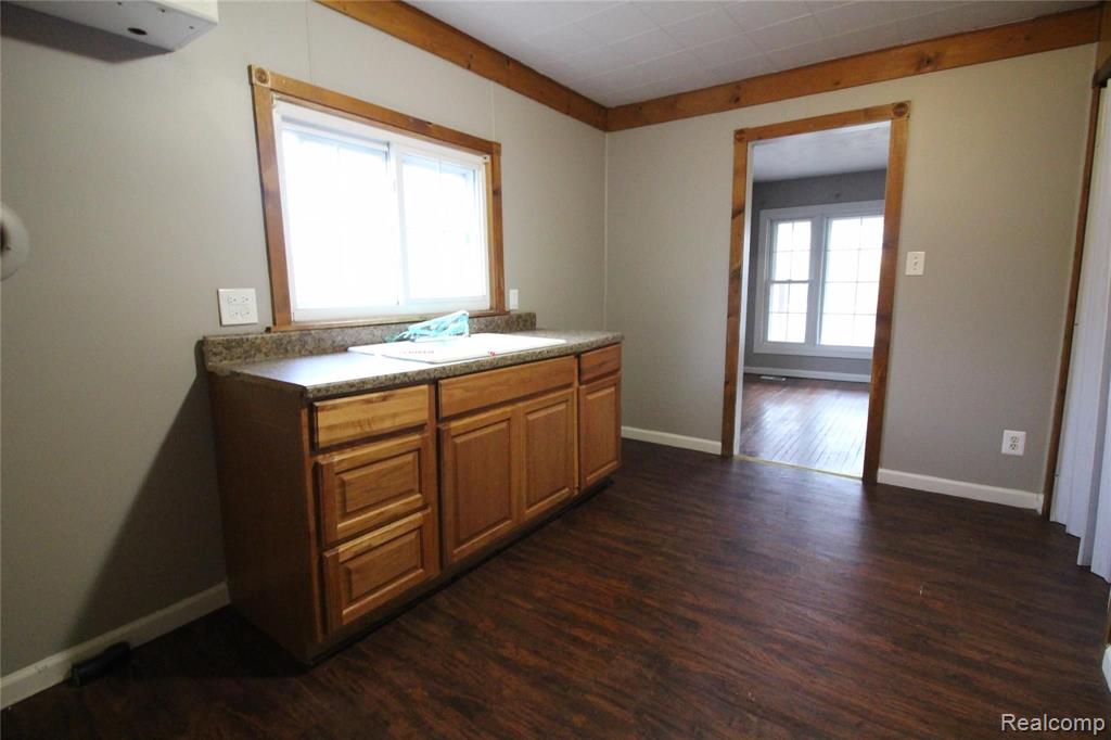 26812 Beverly Road Taylor, MI 48180 - Photo 7 of 15