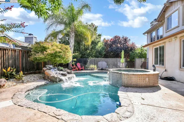 $920,000 | 1461 Majestic Lane, Brentwood, CA 94513