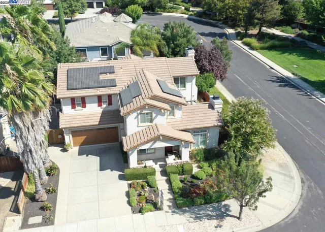 $920,000 | 1461 Majestic Lane, Brentwood, CA 94513