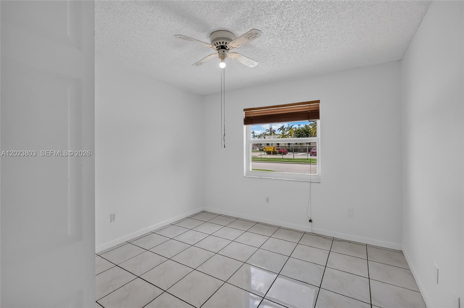2514 West 74th Street Hialeah, FL 33016 - Photo 15 of 26 2nd bedroom