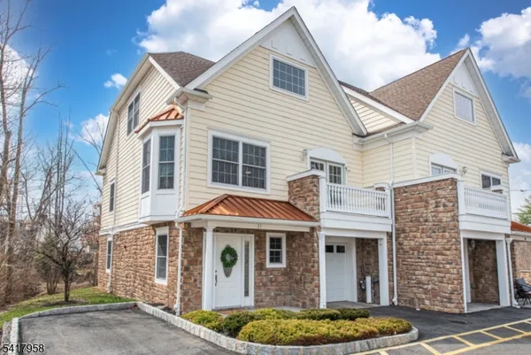 $749,000 | 21 Riverbend Court, New Providence, NJ 07974