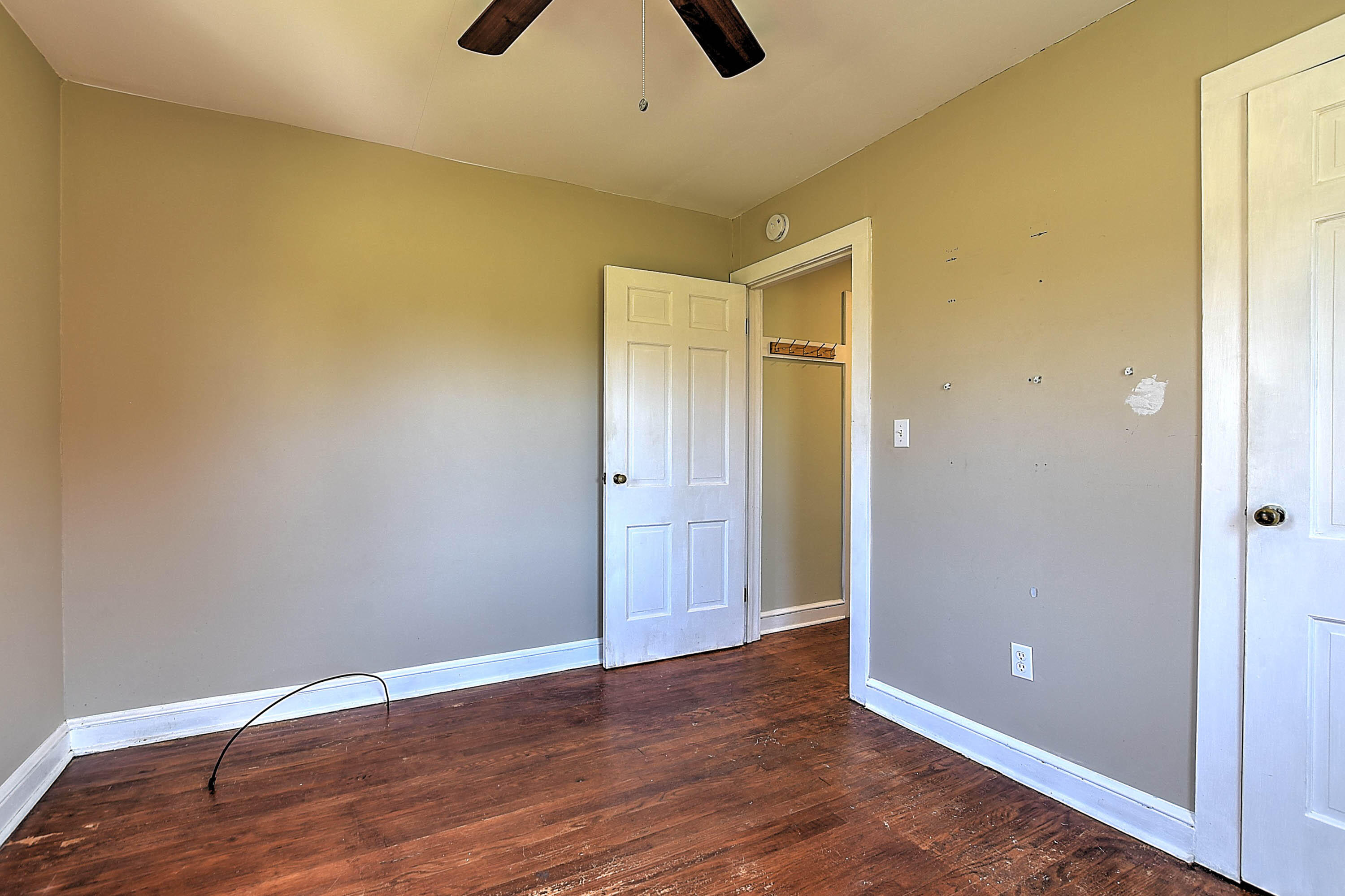 320 Greystone Road Greeneville, TN 37743 - Photo 16 of 28 320 Greystone-17