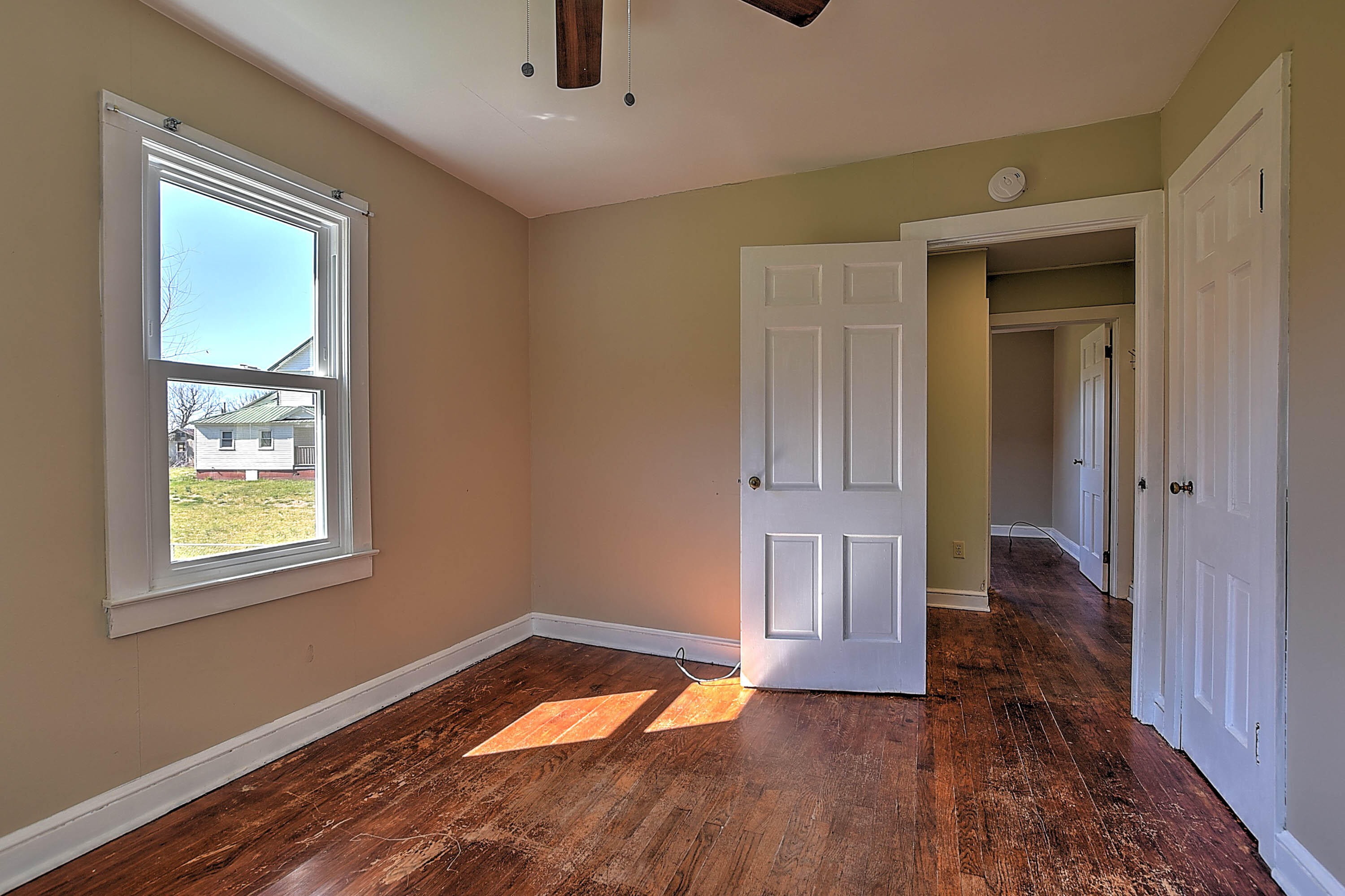 320 Greystone Road Greeneville, TN 37743 - Photo 19 of 28 320 Greystone-20