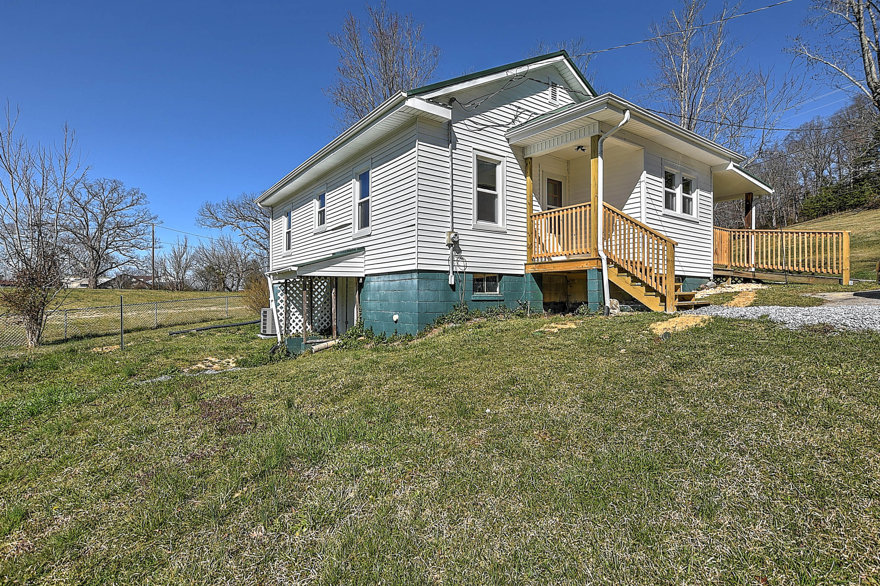 320 Greystone Road Greeneville, TN 37743 - Photo 21 of 28 320 Greystone-25