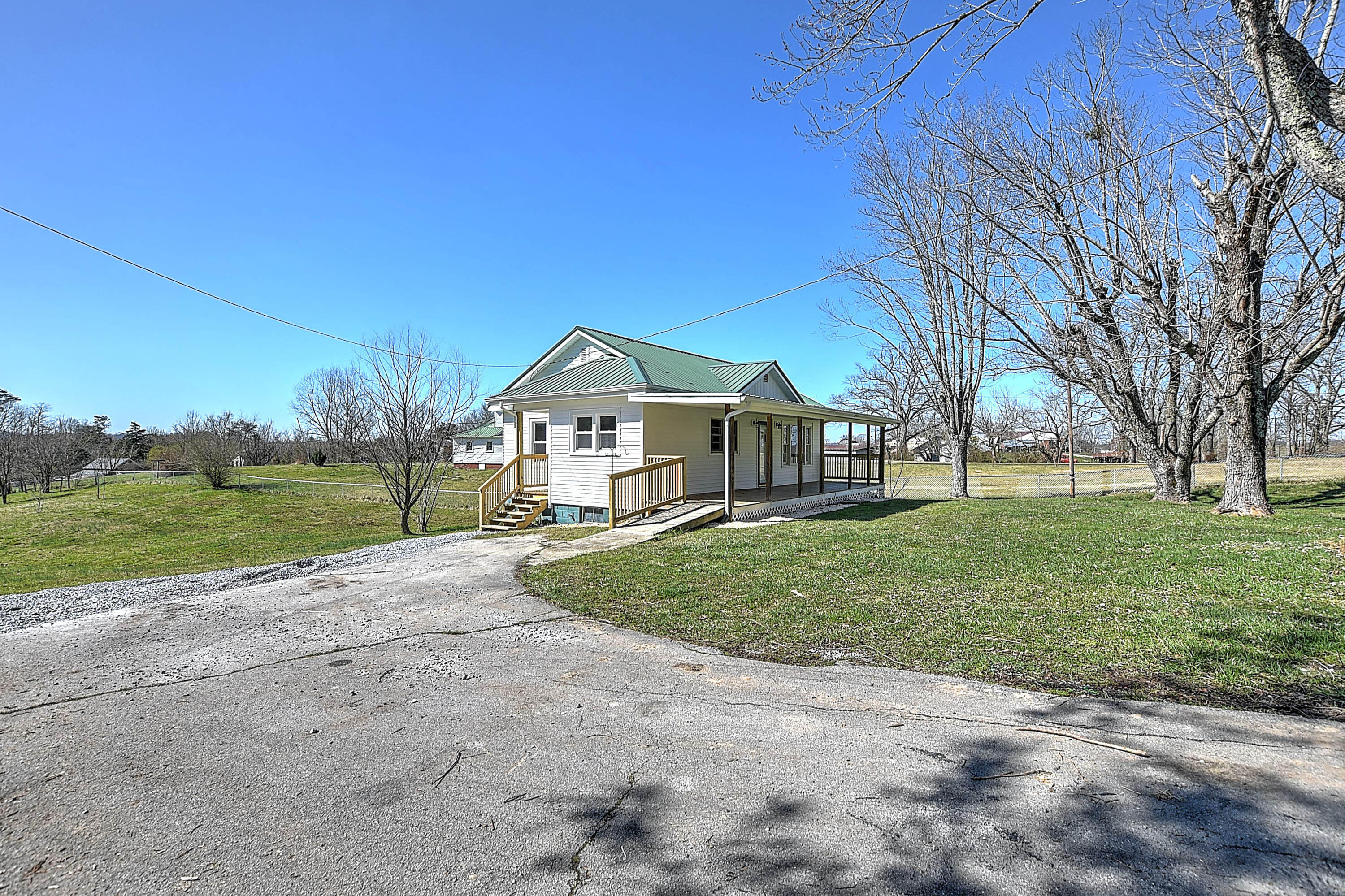 320 Greystone Road Greeneville, TN 37743 - Photo 28 of 28 320 Greystone-4