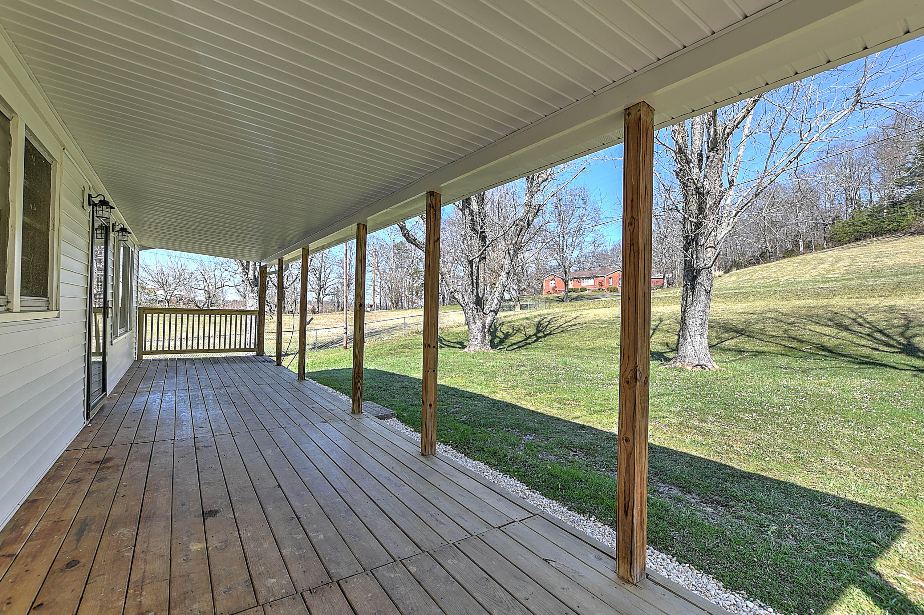 320 Greystone Road Greeneville, TN 37743 - Photo 6 of 28 320 Greystone-23