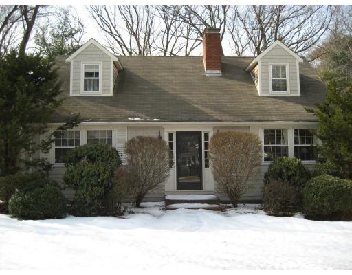43 Colonial Road Hingham, MA 02043 - Photo 1 of 11 Gallery Image 1