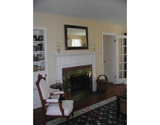43 Colonial Road Hingham, MA 02043 - Photo 8 of 11 Gallery Image 8